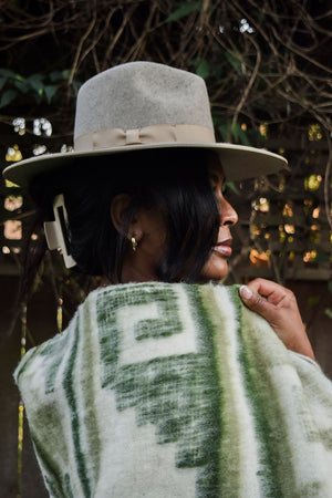 Solola Wool Blanket  //  Cream/Green