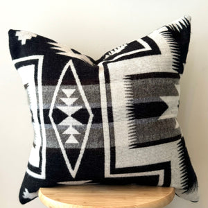 Tulcan Pillow Cover // Black/Cream/Grey