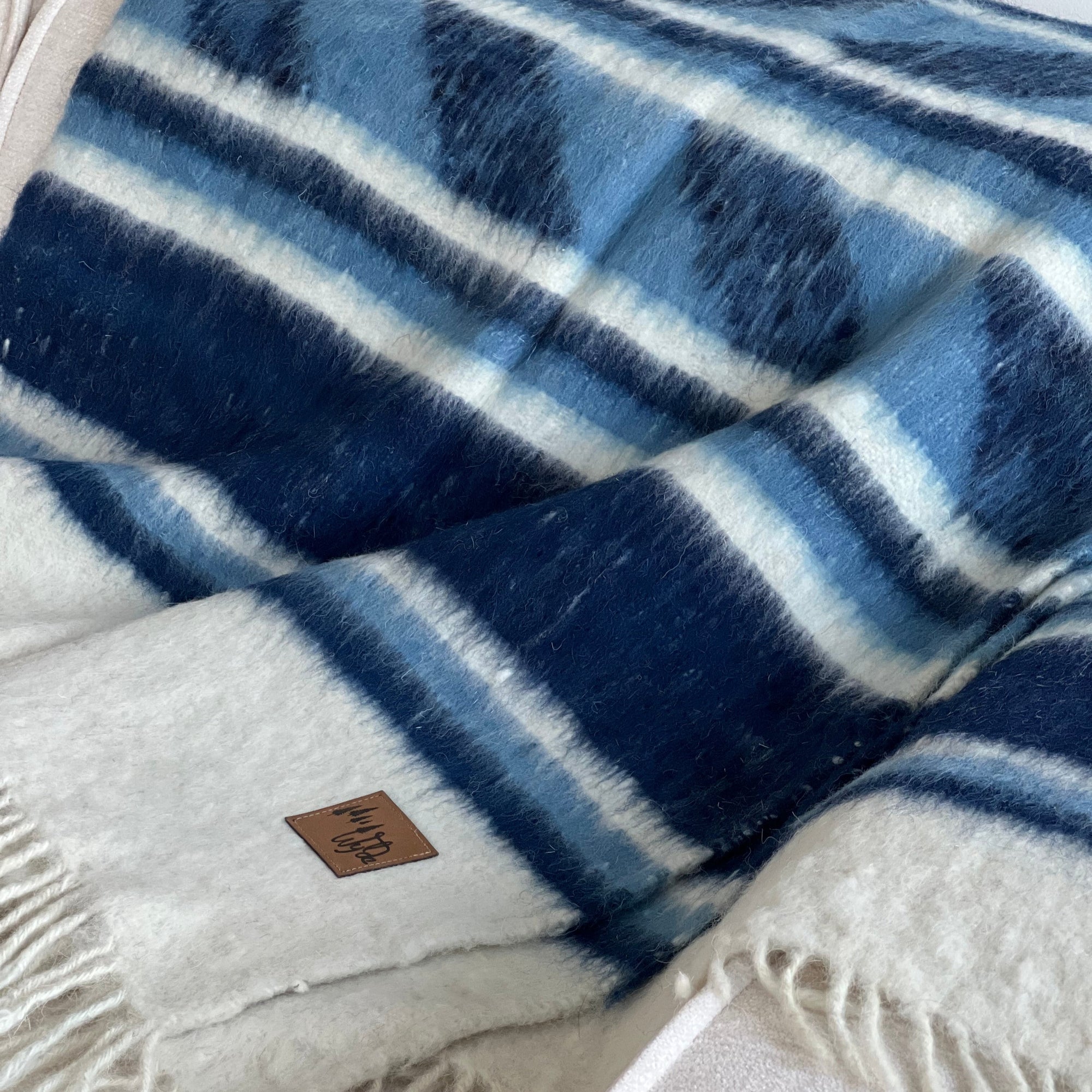 Pana Wool Blanket  //  Cream/Blue