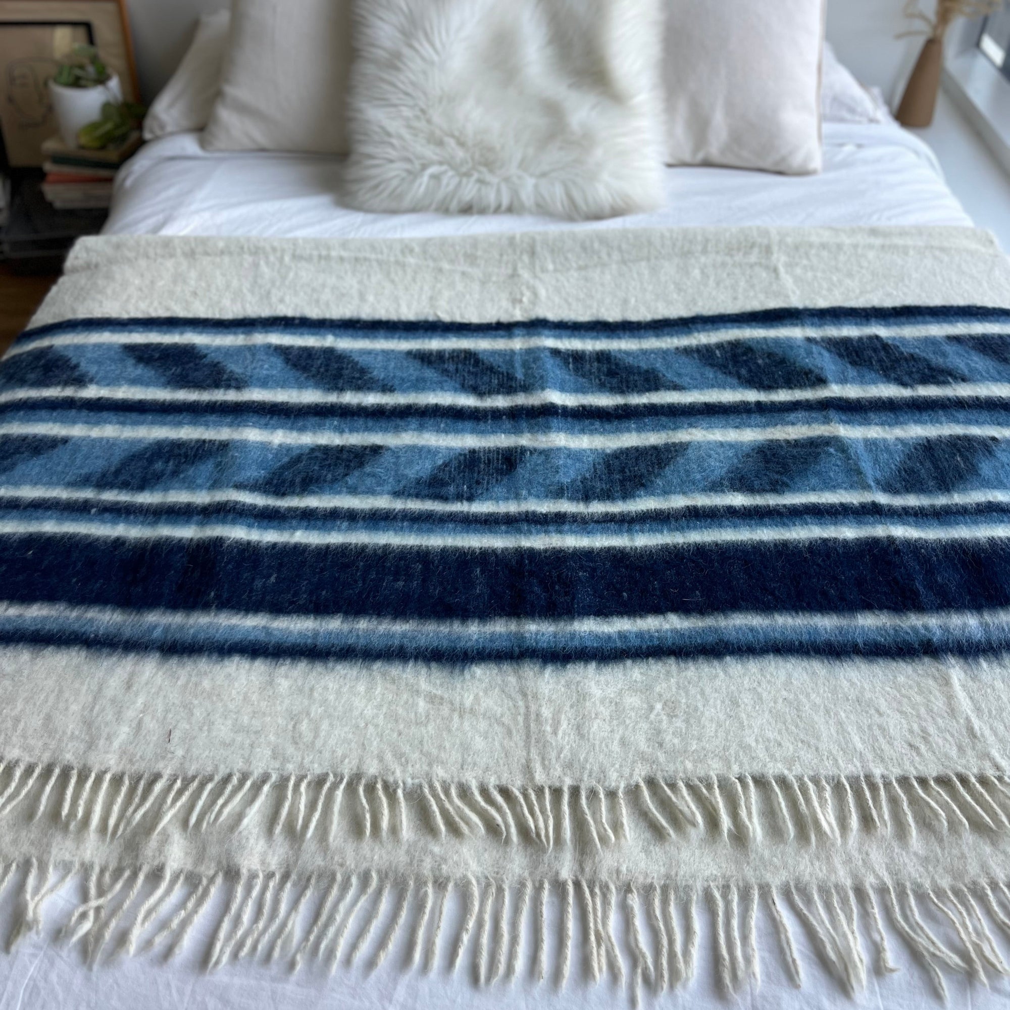 Pana Wool Blanket  //  Cream/Blue